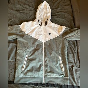 Nike windbreaker jacket